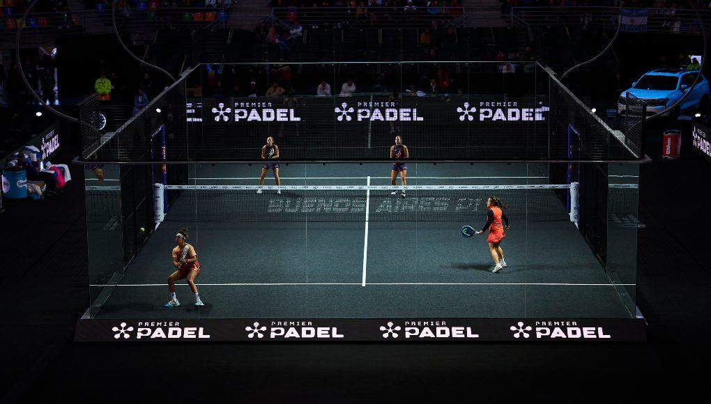 Cancha Premier Padel en juego